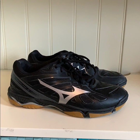 Volleyball Shoes - Picture 6 of 7